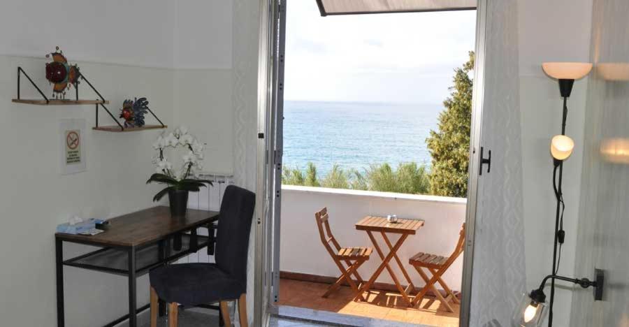 Hotel Torre Celle Ligure Eksteriør billede
